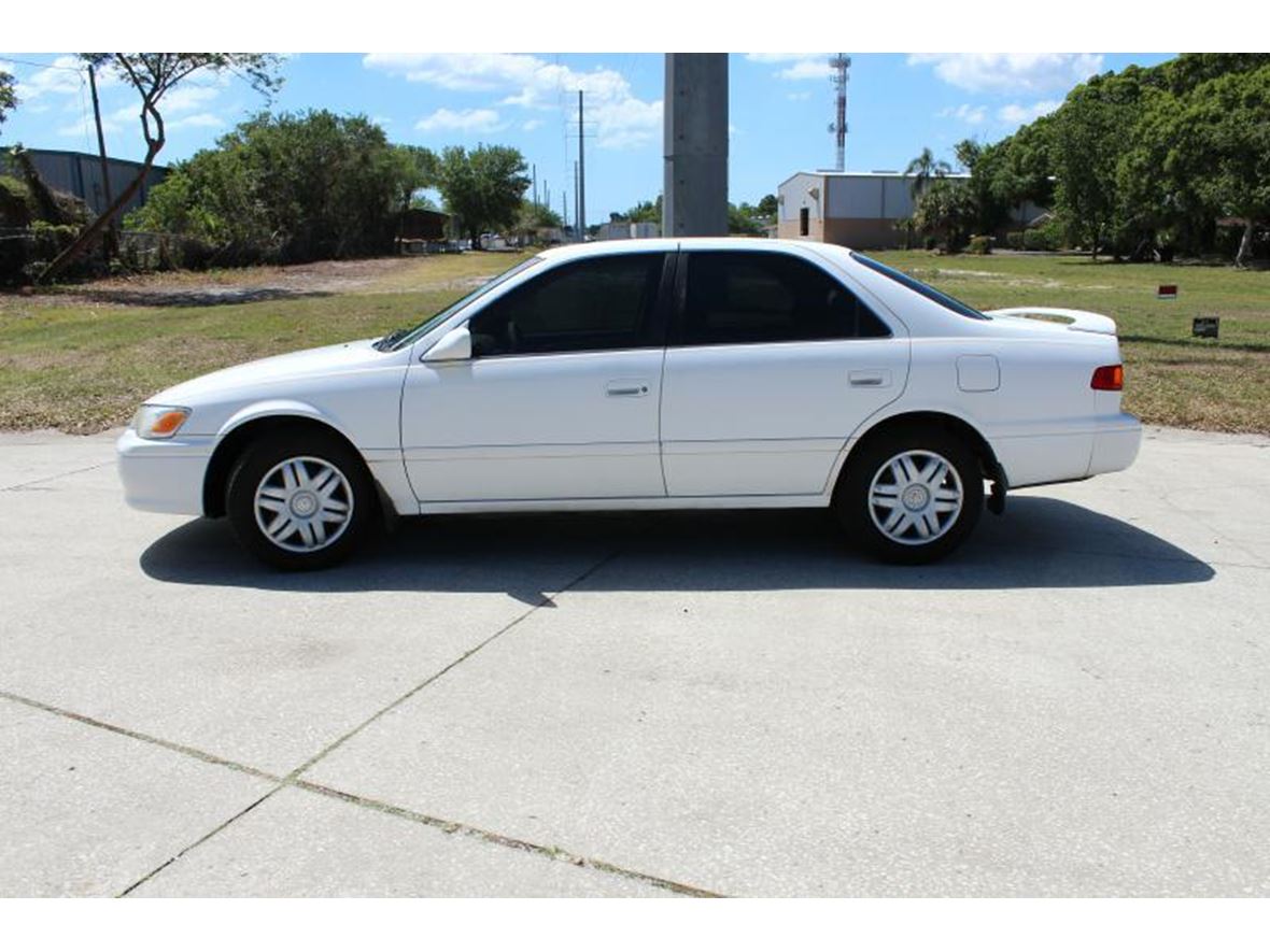 2001 Toyota Camry for Sale by Owner in Los Angeles, CA 90001